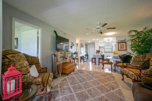 Leisureville Golf View, 400 SW Golfview Ter #115, Boynton Beach, Florida 33426, image 1