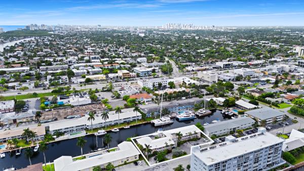 Oakland Arms, 2824 NE 33rd Ct #8, Fort Lauderdale, Florida 33306, image 1