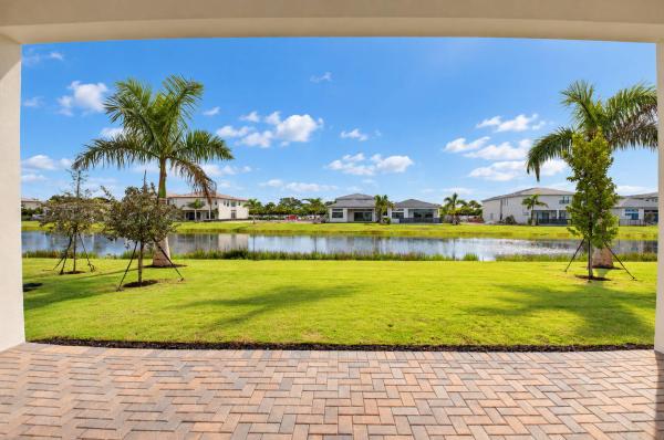 9724 Juniper Bay Ave AVENUE, Boca Raton, Florida 33434, image 1