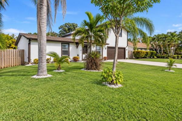 Riverview, 707 SE Karrigan Ter, Port St. Lucie, Florida 34983, image 1