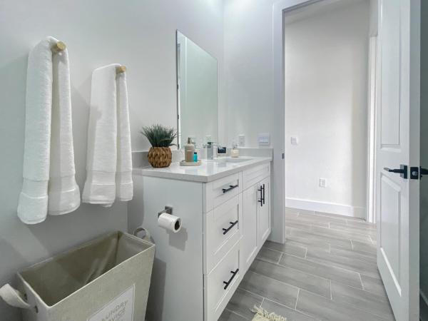 Cape Coral Residential, 326 NW 21st Ter, Cape Coral, Florida 33993, image 1