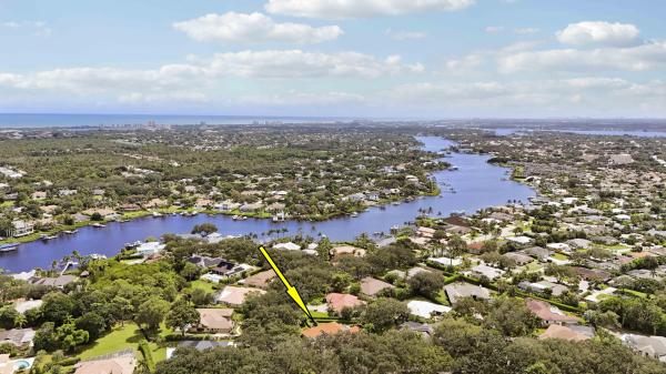 18456 SE Heritage Oaks Ln, Tequesta, Florida 33469, image 1