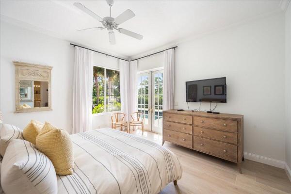 Shady Oaks, 2910 Twin Oaks Way, Wellington, Florida 33414, image 1