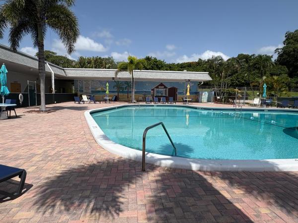 2960 Cynthia Ln #202, Lake Worth Beach, Florida 33461, image 1