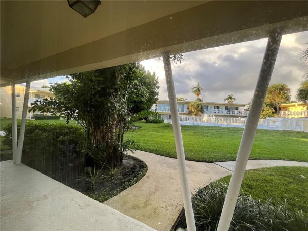 Lighthouse Bay, 2755 NE 28th Ave #B4, Lighthouse Point, Florida 33064, image 1