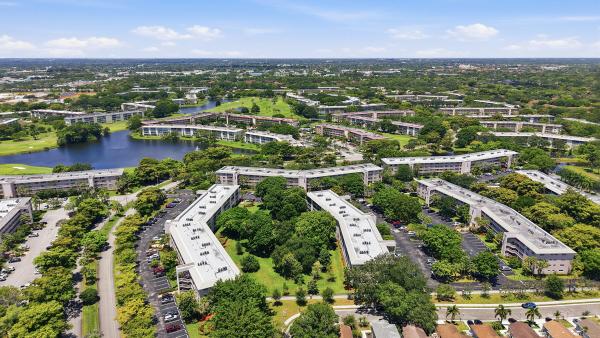 Granada Village, 2006 Granada Dr #M3, Coconut Creek, Florida 33066, image 1