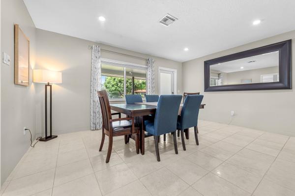 Garden Acres, 4780 NE 7th Ave, Oakland Park, Florida 33334, image 1