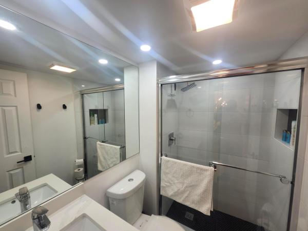 Cambridge House Of Carriage Hills, 351 Cambridge Rd #311, Hollywood, Florida 33024, image 1