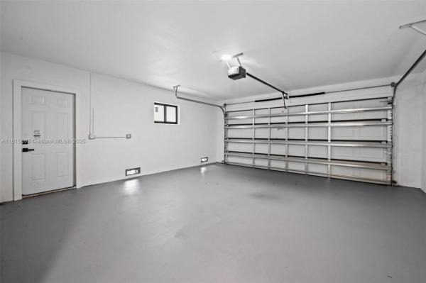 Boca Raton Square, 679 SW 17th Ct, Boca Raton, Florida 33486, image 1