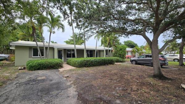 Edgewater Estates, 1401 NE 21st St #1-2, Wilton Manors, Florida 33305, image 1