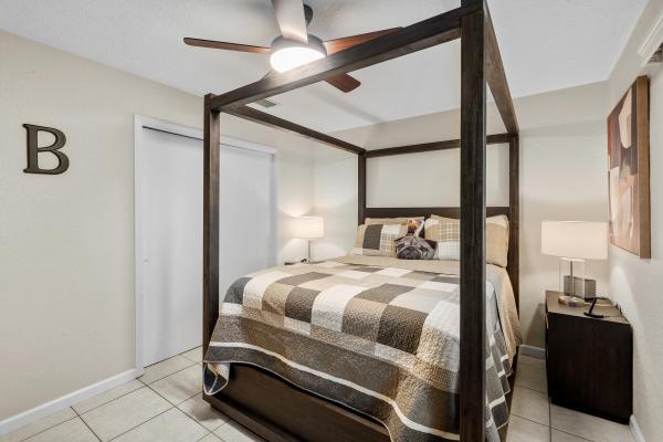 Edgewater Estates, 1401 NE 21st St #1-2, Wilton Manors, Florida 33305, image 1