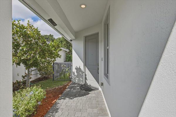 Veleiros At Crystal Lake, 4065 Marina Way, Deerfield Beach, Florida 33064, image 1