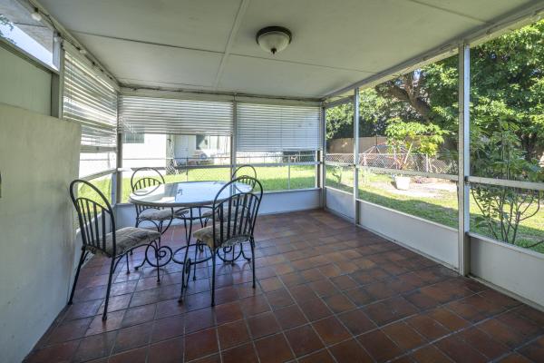 Windward Manor, 1185 NE 176th St, North Miami Beach, Florida 33162, image 1
