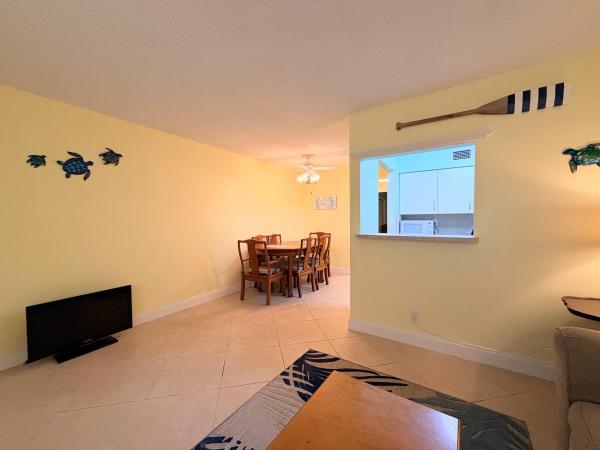 Sterling Village, 240 Horizons W #107, Boynton Beach, Florida 33435, image 1