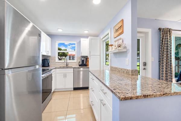 Hampton Gardens, 804 SE 7th St #105, Deerfield Beach, Florida 33441, image 1
