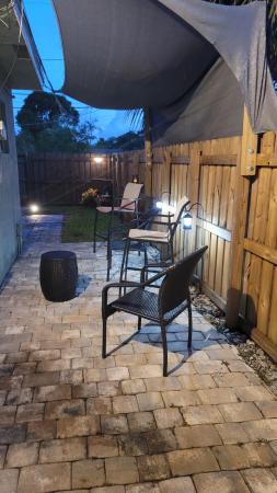 Central Oakland Park, 981 NE 36th St #1, Oakland Park, Florida 33334, image 1