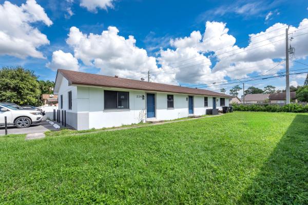 Greenacres No HOA, 224 Jackson Ave, Greenacres, Florida 33463, image 1