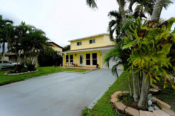 5286 NW 192nd Ln, Miami Gardens, Florida 33055, image 1