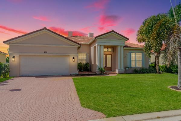 Lake Forest At St Lucie West, 625 SW Long Key Ct, Port St. Lucie, Florida 34986, image 1