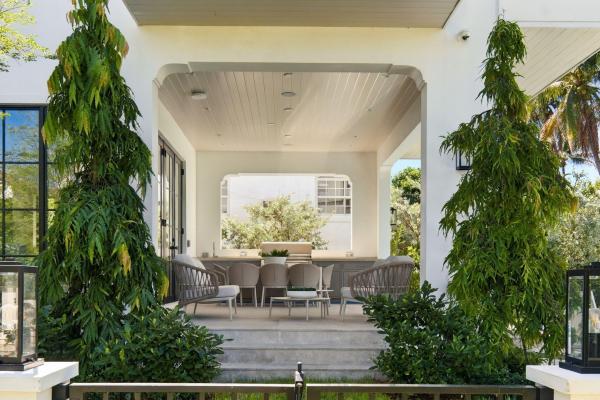 Beach View, 5262 Lagorce Dr, Miami Beach, Florida 33140, image 1