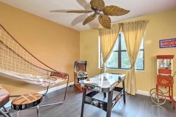 The Acreage, 6425 Royal Palm Beach Blvd, West Palm Beach, Florida 33412, image 1