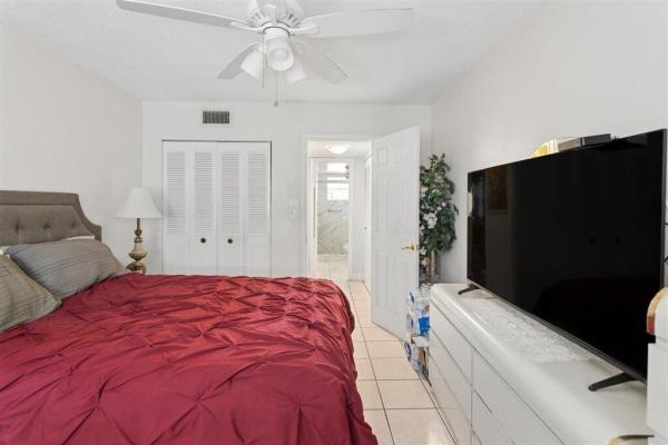 Topaz South, 3940 NW 42nd Ave #417, Lauderdale Lakes, Florida 33319, image 1