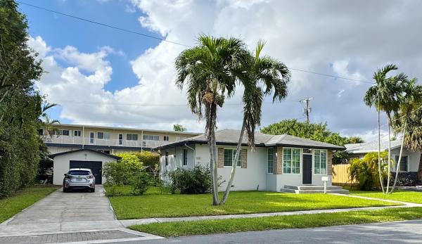 133 SE 2nd St, Dania Beach, Florida 33004, image 1
