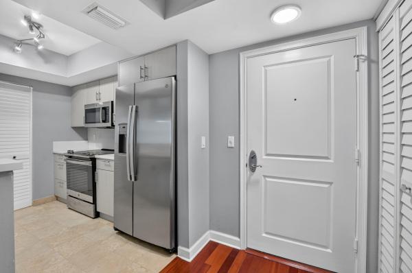 Palmetto Place, 99 SE Mizner Blvd #435, Boca Raton, Florida 33432, image 1