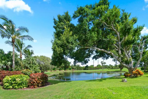 Boca Woods Country Club, 11270 Clover Leaf Cir, Boca Raton, Florida 33428, image 1