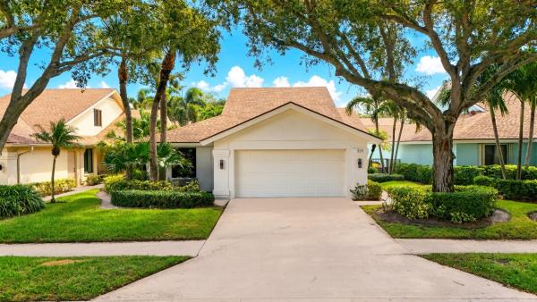 The River At The Bluffs, 325 Leeward Dr, Jupiter, Florida 33477, image 1