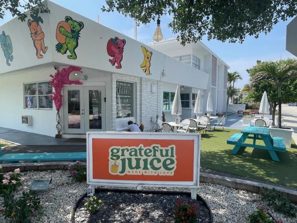 Leisure House, 3000 Riomar St #307, Fort Lauderdale, Florida 33304, image 1
