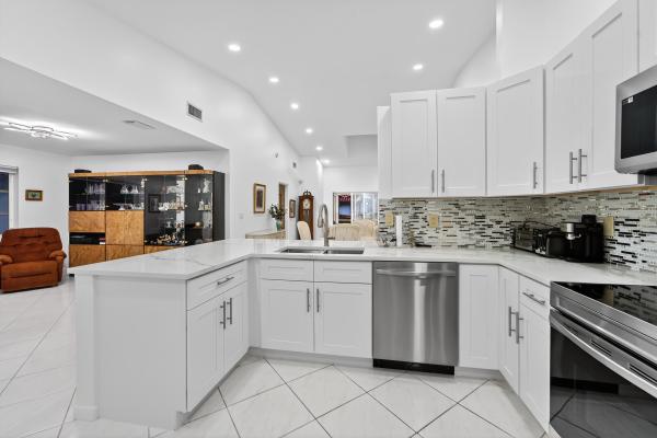 Huntington Pointe, 6147 Waldwick Cir, Delray Beach, Florida 33484, image 1