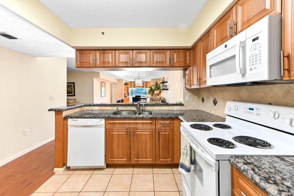 5842 Crystal Shores Dr #207, Boynton Beach, Florida 33437, image 1