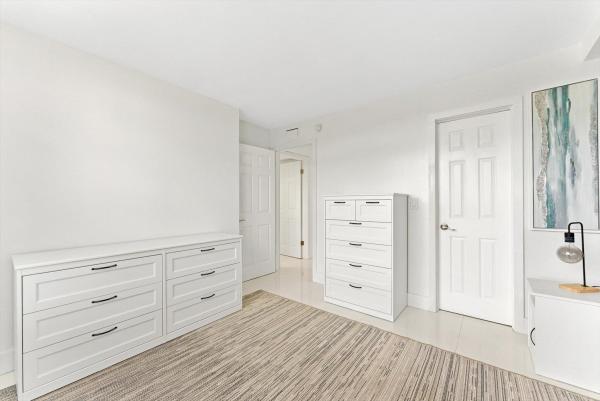 International Village At Inverrary, 3730 Inverrary Dr #2L, Lauderhill, Florida 33319, image 1