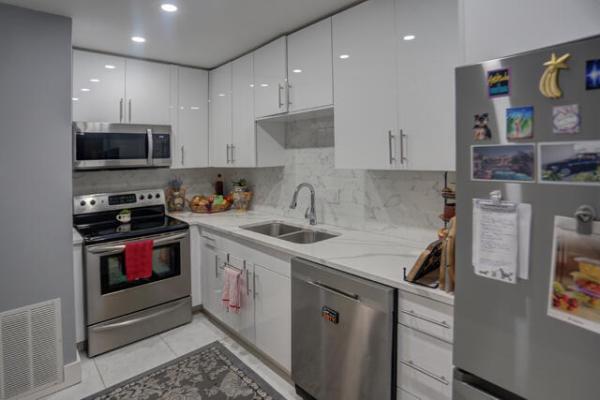 188 Lake Evelyn Dr, West Palm Beach, Florida 33411, image 1