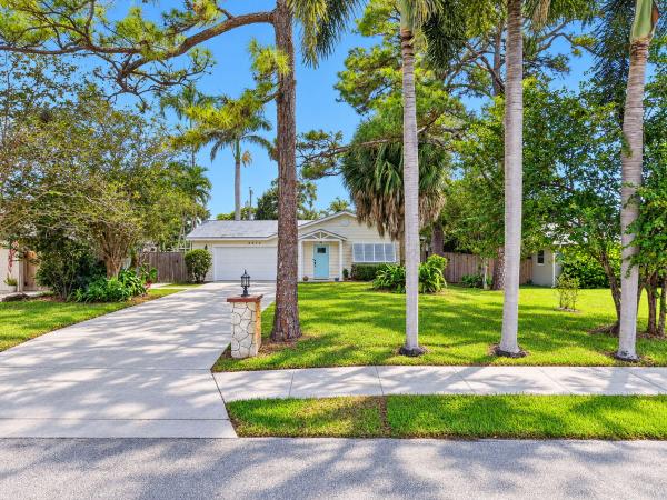 4675 Canal Dr, Lake Worth, Florida 33463, image 1