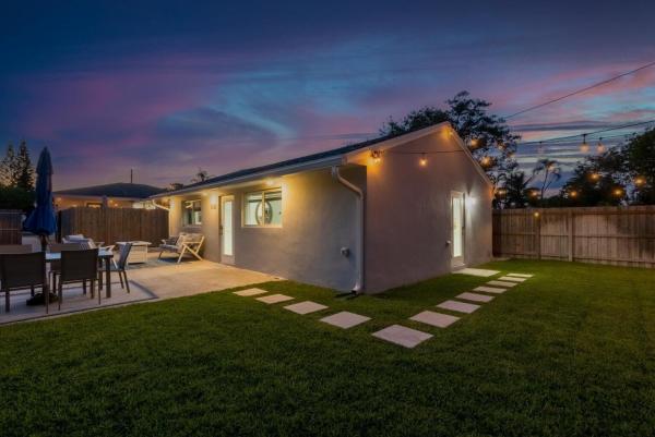 Mantyharju Lantana, 602 N 5th St #A, Lantana, Florida 33462, image 1