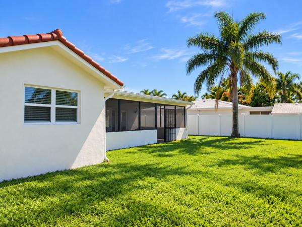 266 SW 12th St, Boca Raton, Florida 33432, image 1