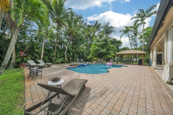The Acreage, 15250 Temple Blvd, Loxahatchee, Florida 33470, image 1