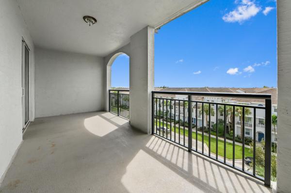 Vizcaya Lakes, 1660 Renaissance Commons Blvd #2517, Boynton Beach, Florida 33426, image 1