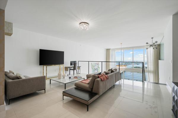 Ten Museum Park Residential, 1040 Biscayne Blvd #4202, Miami, Florida 33132, image 1