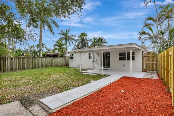 North Andrews Terrace, 5500 N Andrews Ave, Oakland Park, Florida 33309, image 1