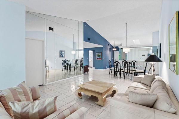 Palm Chase Lakes, 10063 Andrea Ln #B, Boynton Beach, Florida 33437, image 1