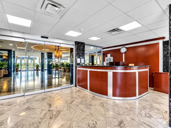 Arlen House West, 500 Bayview Dr #925, Sunny Isles Beach, Florida 33160, image 1