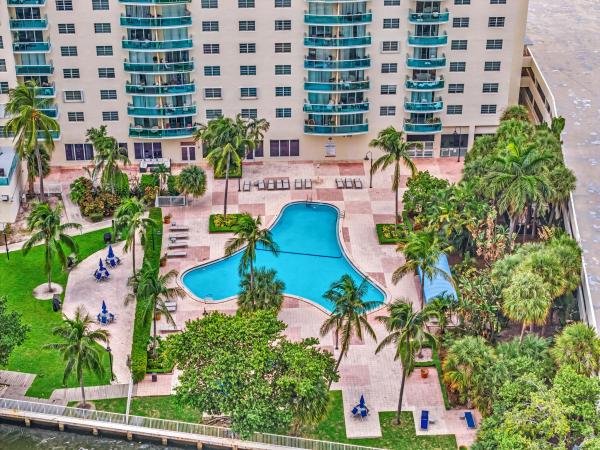 Oceanview A, 19390 Collins Ave #PH-6, Sunny Isles Beach, Florida 33160, image 1
