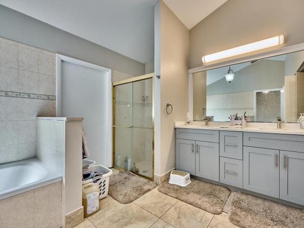 Spring Valley, 786 NW 164th Ave, Pembroke Pines, Florida 33028, image 1