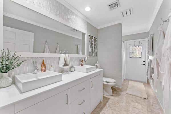 6515 Riparian Rd, Lake Worth, Florida 33462, image 1