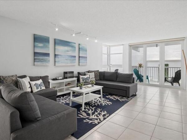 Renaissance Of Pompano Beach, 1370 S Ocean Blvd #305, Pompano Beach, Florida 33062, image 1