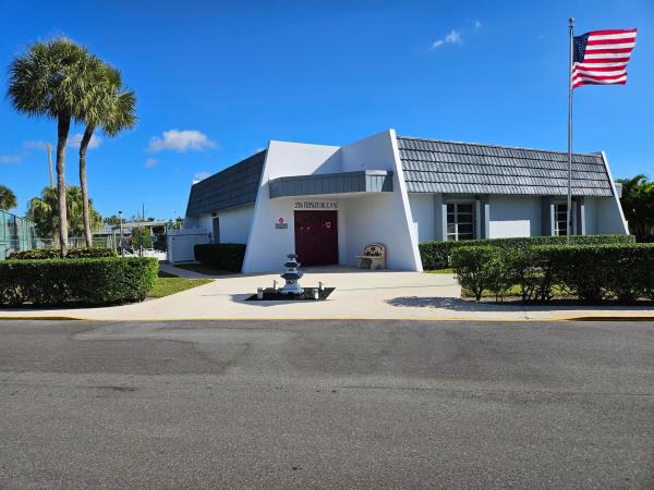 Fernley 1 At Cresthaven Townhomes, 2886 Fernley Dr E #1, West Palm Beach, Florida 33415, image 1
