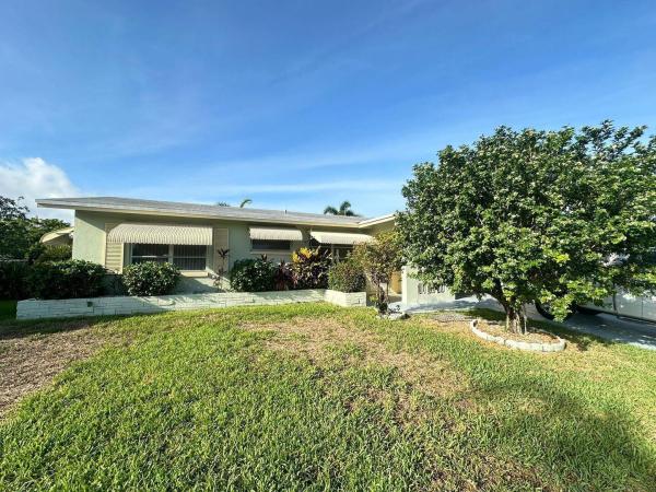Mainlands Of Tamarac Lakes, 4106 NW 47th St, Tamarac, Florida 33319, image 1